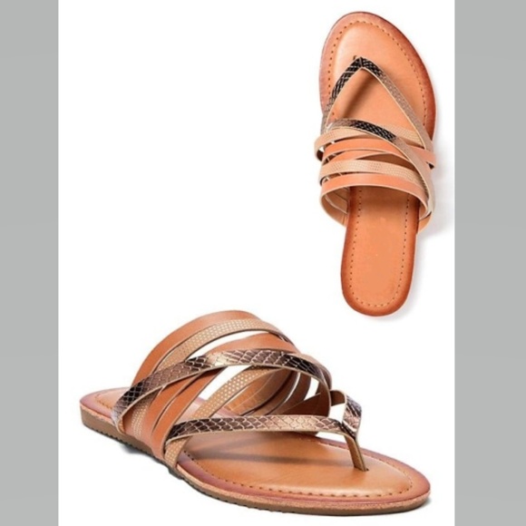 Metallic Strappy Animal print sandals - Picture 7 of 7